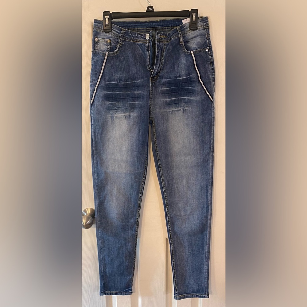 NWT! Skinny Jeans with American Flag Pockets, Size S